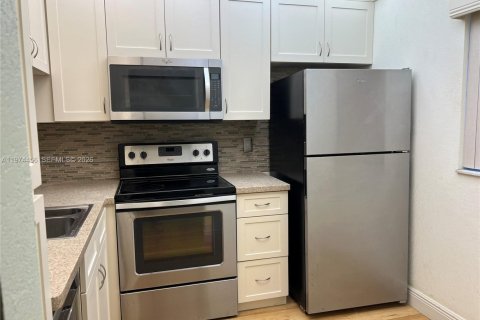 Condo in Davie, Florida, 2 bedrooms  № 2038601