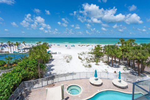 Condo in Sarasota, Florida, 3 bedrooms  № 1749228 - photo 9