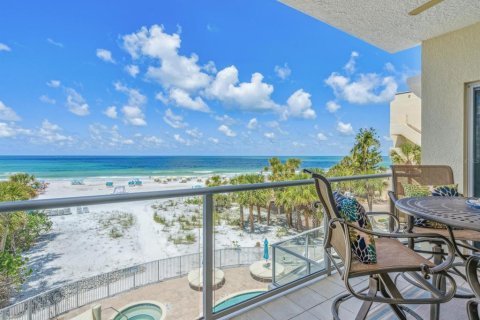 Condo in Sarasota, Florida, 3 bedrooms  № 1749228 - photo 11