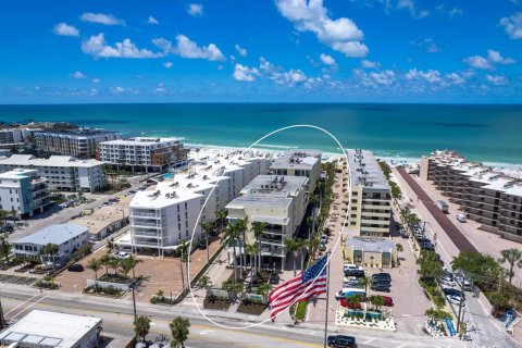 Condo in Sarasota, Florida, 3 bedrooms  № 1749228 - photo 4