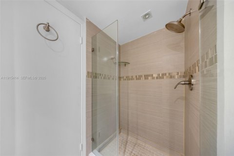 Condo in Aventura, Florida, 3 bedrooms  № 2059857 - photo 23