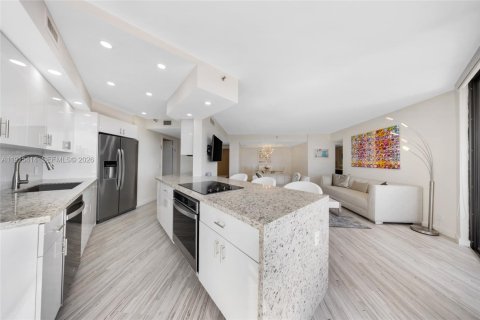 Condo in Aventura, Florida, 3 bedrooms  № 2059857 - photo 11
