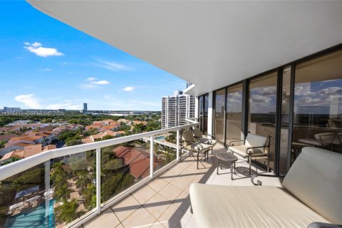 Condo in Aventura, Florida, 3 bedrooms  № 2059857 - photo 29