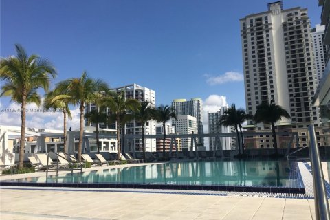 Купить кондоминиум в Майами, Флорида 2 спальни, 94.11м2, № 2056947 - фото 16
