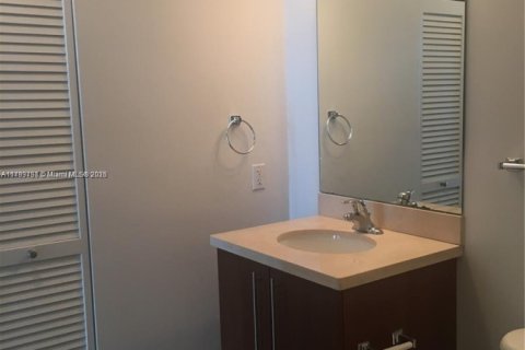 Купить кондоминиум в Майами, Флорида 2 спальни, 94.11м2, № 2056947 - фото 13