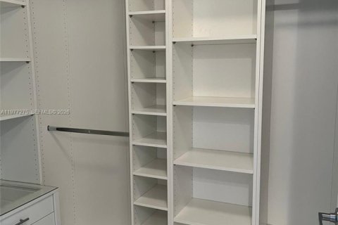 Copropriété à louer à Miami, Floride: 3 chambres, 143.44 m2 № 2041640 - photo 5