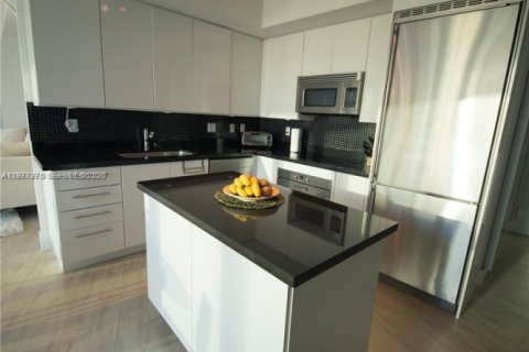 Copropriété à louer à Miami, Floride: 3 chambres, 143.44 m2 № 2041640 - photo 3