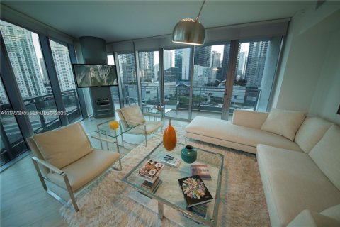 Condo à Miami, Floride, 3 chambres  № 2041640