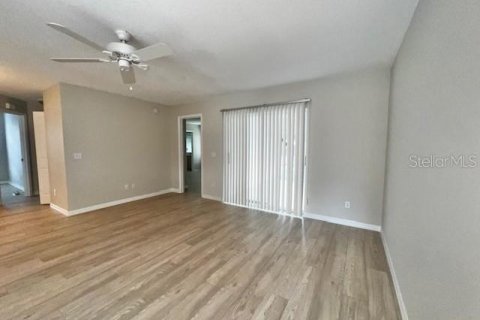 Casa en alquiler en Orlando, Florida, 3 dormitorios, 116.41 m2 № 1843343 - foto 6
