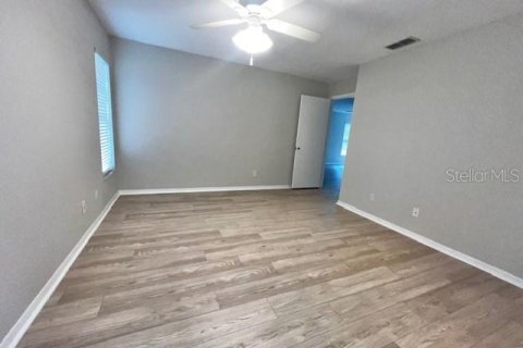 Casa en alquiler en Orlando, Florida, 3 dormitorios, 116.41 m2 № 1843343 - foto 5