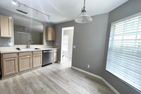 Casa en alquiler en Orlando, Florida, 3 dormitorios, 116.41 m2 № 1843343 - foto 24