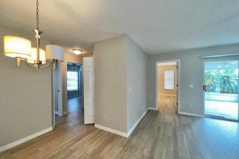 Casa en alquiler en Orlando, Florida, 3 dormitorios, 116.41 m2 № 1843343 - foto 10