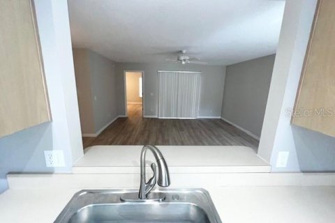 Casa en alquiler en Orlando, Florida, 3 dormitorios, 116.41 m2 № 1843343 - foto 20