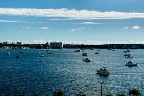 Copropriété à louer à Aventura, Floride: 1 chambre, 71.35 m2 № 2000065 - photo 11