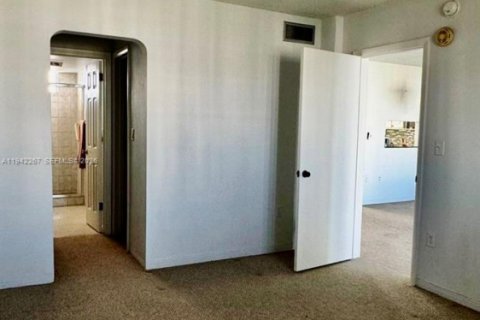 Copropriété à louer à Aventura, Floride: 1 chambre, 71.35 m2 № 2000065 - photo 6