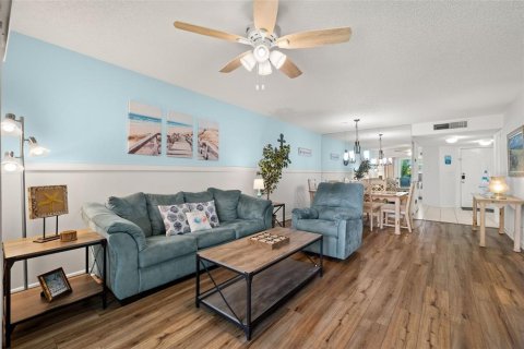 Copropriété à louer à Saint Petersburg, Floride: 2 chambres, 99.41 m2 № 1528294 - photo 9