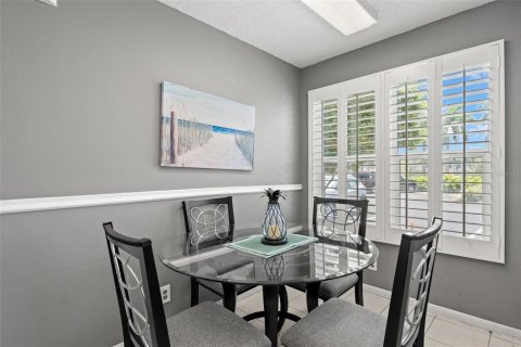 Copropriété à louer à Saint Petersburg, Floride: 2 chambres, 99.41 m2 № 1528294 - photo 13