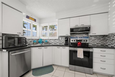 Copropriété à louer à Saint Petersburg, Floride: 2 chambres, 99.41 m2 № 1528294 - photo 11