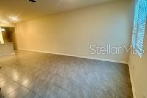 Townhouse in Palm Coast, Florida 3 bedrooms, 163.32 sq.m. № 1879668 - photo 9