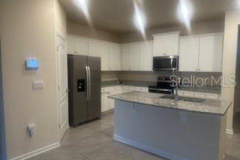 Townhouse in Palm Coast, Florida 3 bedrooms, 163.32 sq.m. № 1879668 - photo 2