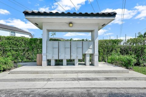 Condo in Doral, Florida, 3 bedrooms  № 1960015 - photo 3