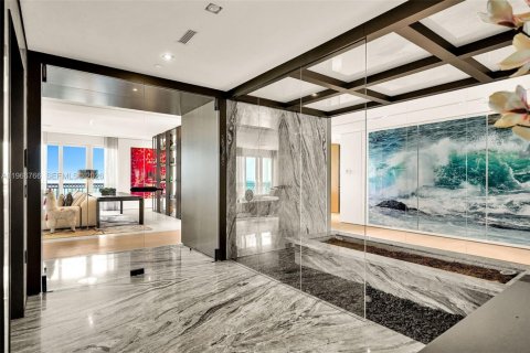 Condominio en venta en Aventura, Florida, 6 dormitorios, 675.4 m2 № 2029107 - foto 2