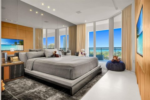 Condominio en venta en Aventura, Florida, 6 dormitorios, 675.4 m2 № 2029107 - foto 25