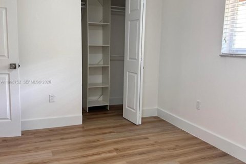 Condo in Miami, Florida, 2 bedrooms  № 2060684 - photo 20