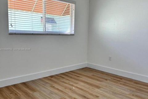 Condo in Miami, Florida, 2 bedrooms  № 2060684 - photo 21