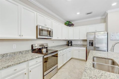 House in Fort Myers, Florida 4 bedrooms, 188.78 sq.m. № 2094542 - photo 6
