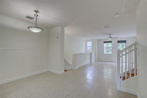 Townhouse in Fort Lauderdale, Florida 2 bedrooms, 155.98 sq.m. № 1932024 - photo 22