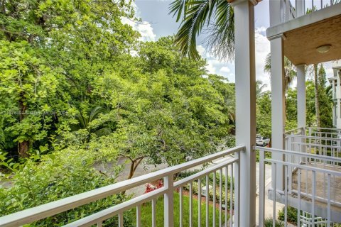 Townhouse in Fort Lauderdale, Florida 2 bedrooms, 155.98 sq.m. № 1932024 - photo 5