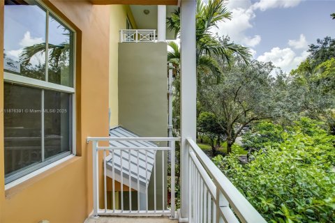 Townhouse in Fort Lauderdale, Florida 2 bedrooms, 155.98 sq.m. № 1932024 - photo 18