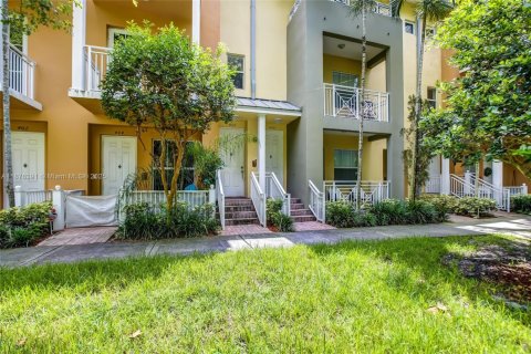 Townhouse in Fort Lauderdale, Florida 2 bedrooms, 155.98 sq.m. № 1932024 - photo 9