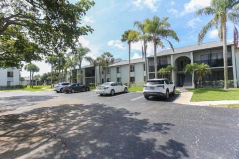 Copropriété à vendre à West Palm Beach, Floride: 2 chambres, 103.21 m2 № 2191023 - photo 3