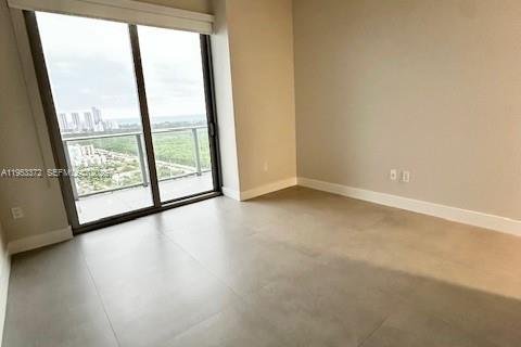 Снять в аренду кондоминиум в Норт-Майами-Бич, Флорида 3 спальни, 233.56м2, № 2009559 - фото 12