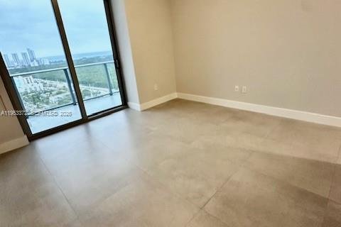 Снять в аренду кондоминиум в Норт-Майами-Бич, Флорида 3 спальни, 233.56м2, № 2009559 - фото 14