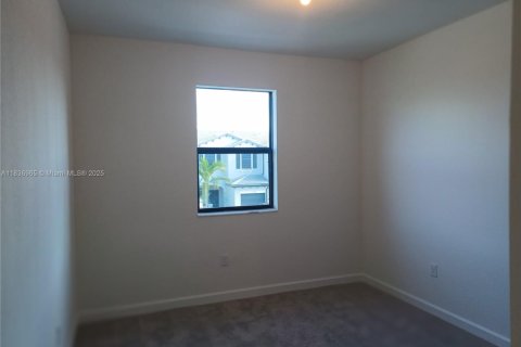 Townhouse in Homestead, Florida 3 bedrooms, 169.08 sq.m. № 1821552 - photo 14