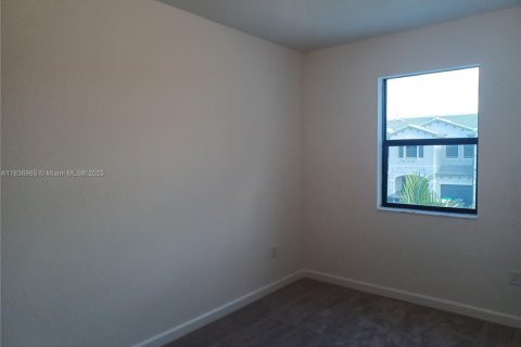 Townhouse in Homestead, Florida 3 bedrooms, 169.08 sq.m. № 1821552 - photo 12