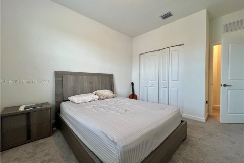 Townhouse in Homestead, Florida 3 bedrooms, 169.08 sq.m. № 1821552 - photo 30
