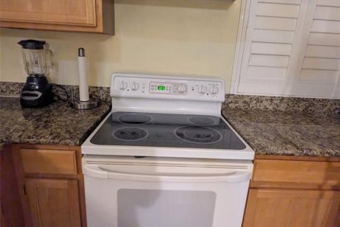 Condominio en alquiler en Kissimmee, Florida, 2 dormitorios, 118.08 m2 № 2283689 - foto 10
