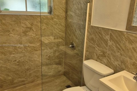 Condo in Miami Beach, Florida  № 1238477 - photo 22