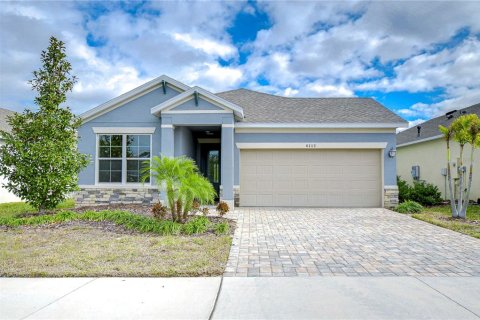 Casa en venta en Fish Hawk, Florida, 2 dormitorios, 179.02 m2 № 1533610 - foto 1