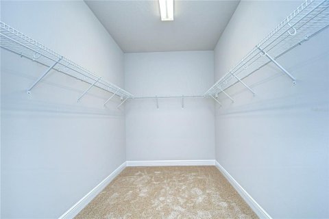 House in Fish Hawk, Florida 2 bedrooms, 179.02 sq.m. № 1533610 - photo 20