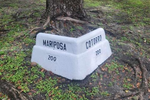 Купить кондоминиум в Корал-Гейблс, Флорида 2 спальни, 109.81м2, № 2060795 - фото 14