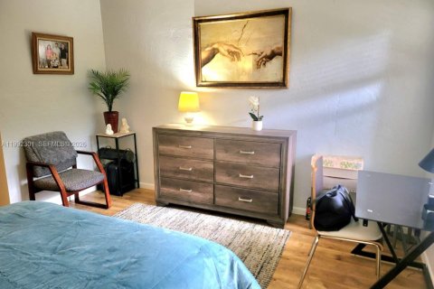 Купить кондоминиум в Корал-Гейблс, Флорида 2 спальни, 109.81м2, № 2060795 - фото 10