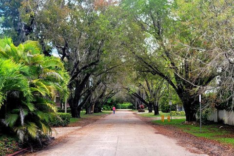 Купить кондоминиум в Корал-Гейблс, Флорида 2 спальни, 109.81м2, № 2060795 - фото 15