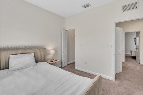 Touwnhouse à louer à Miami Gardens, Floride: 3 chambres, 124.86 m2 № 2051463 - photo 17