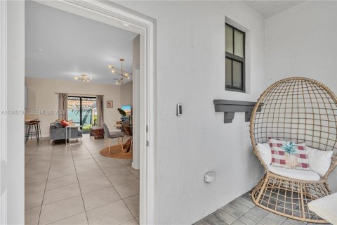 Touwnhouse à louer à Miami Gardens, Floride: 3 chambres, 124.86 m2 № 2051463 - photo 5