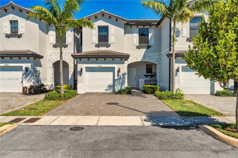 Touwnhouse à Miami Gardens, Floride 3 chambres, 124.86 m2 № 2051463